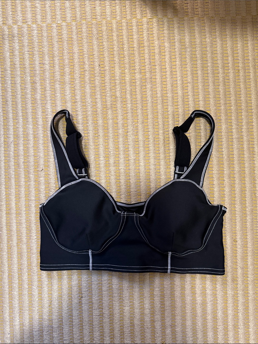 Alo Redefine Bra in Black / White